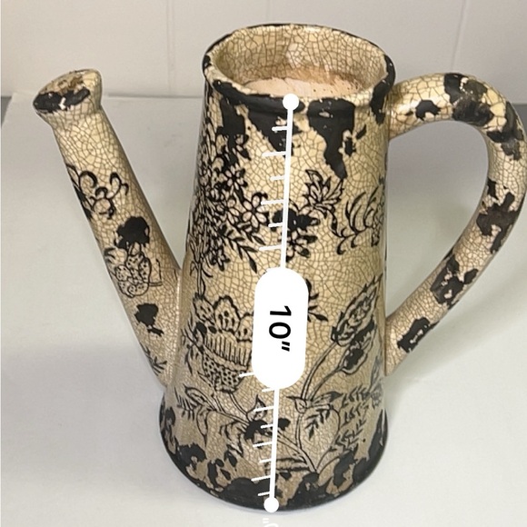 Distressed Crackling Ceramic Watering Can Vase - Picture 5 of 6